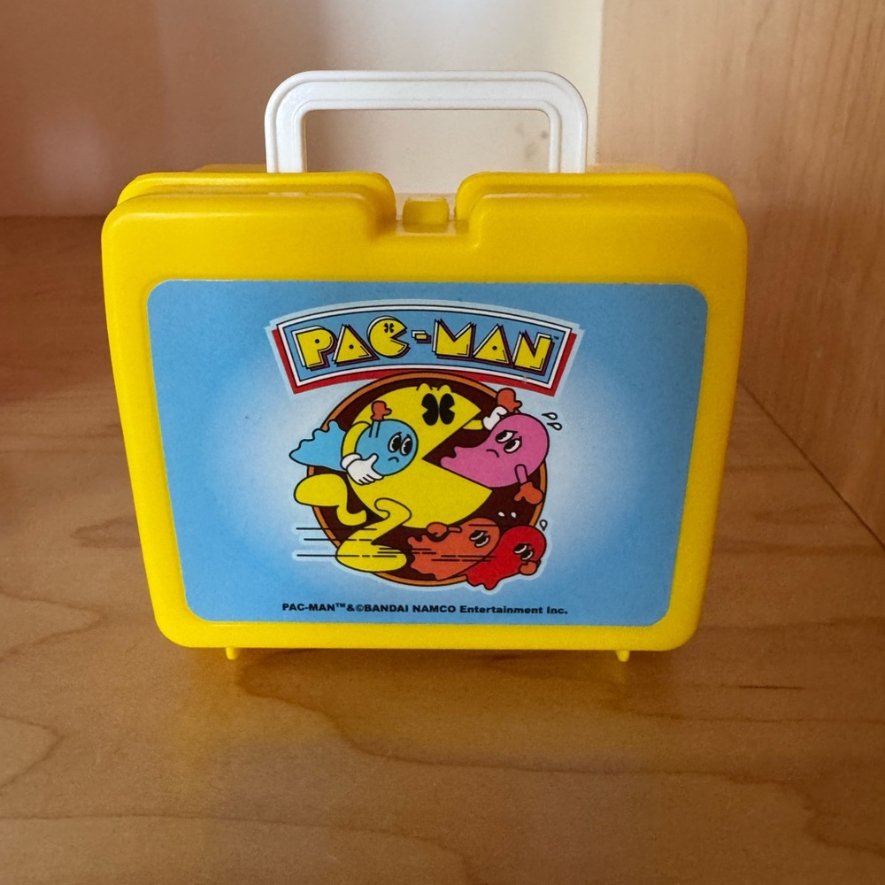 American Girl Doll fridge and Pac Man lunch box and contents - Picture 6 of 11